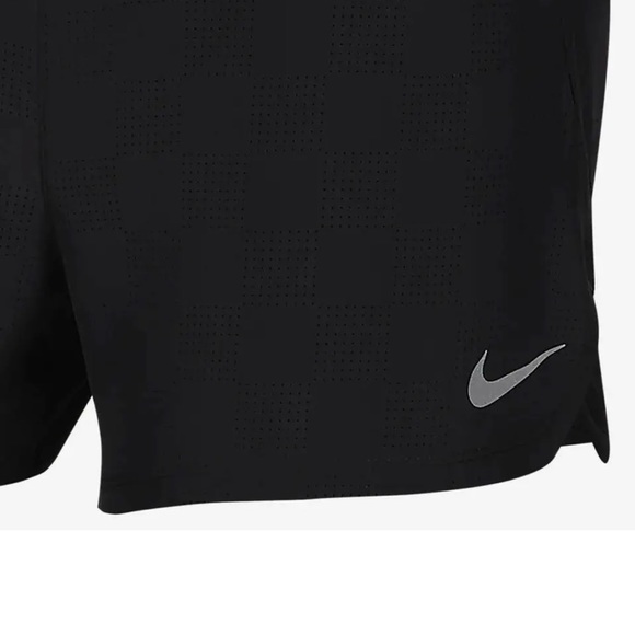 Nike Women's Crew Shorts Black Perforated Woven Fabric Size 2XL - Picture 2 of 10
